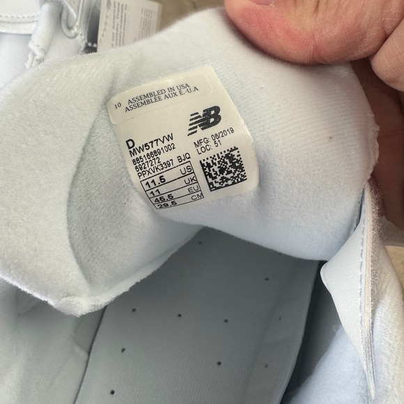 New Balance Men's 11.5 577 White Walking Shoes NEW White Leather - Picture 7 of 7